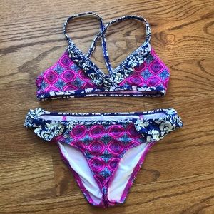 girls bathing suit